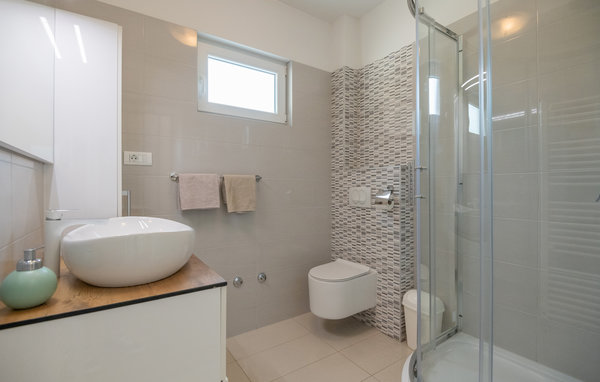 Holiday Home - Makarska-Kamen Most , Croatia - CDF998 701