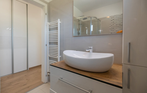 Holiday Home - Makarska-Kamen Most , Croatia - CDF998 702