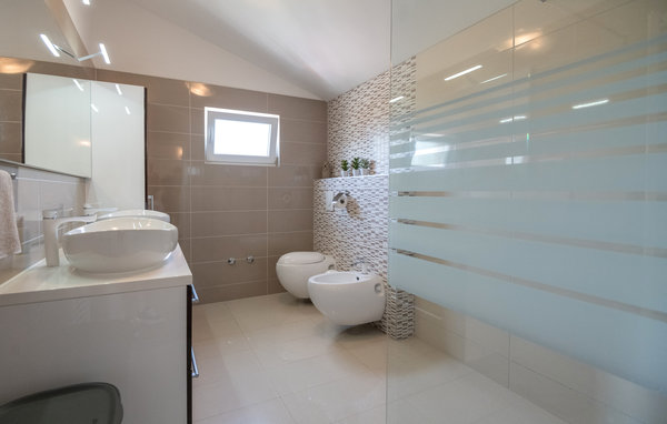 Holiday Home - Makarska-Kamen Most , Croatia - CDF998 703
