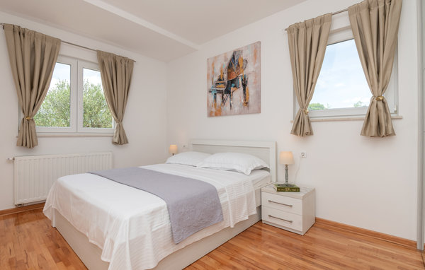Holiday Home - Makarska-Kamen Most , Croatia - CDF998 601