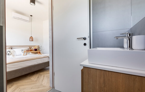 Kuća-za-odmor - Biograd-Radasinovci , Hrvatska - CDI030 702