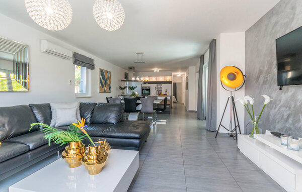 Holiday Home - Biograd , Croatia - CDI811 301