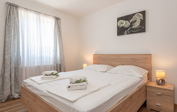 Holiday Home - Sibenik-Zaton , Croatia - CDJ205 601