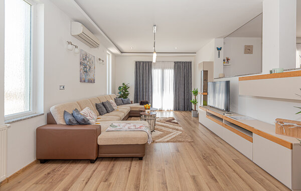 Holiday Home - Sibenik-Zaton , Croatia - CDJ205 301