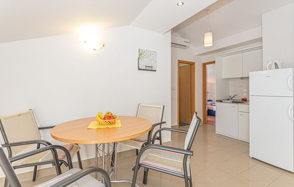Vakantiehuis - Sibenik-Jadrija , Kroatië - CDJ371 404
