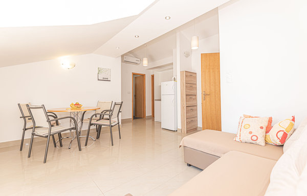 Vakantiehuis - Sibenik-Jadrija , Kroatië - CDJ371 304