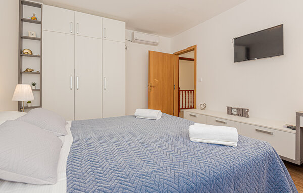 Semesterhus - Skradin-Sibenik , Kroatien - CDJ730 612