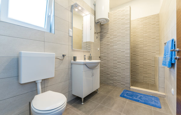 Vakantiehuis - Sibenik-Unesic , Kroatië - CDJ743 701