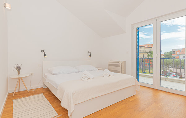 Domy wakacyjne - Vodice , Chorwacja - CDJ878 605