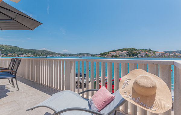 Holiday Home - Rogoznica , Croatia - CDJ928 102