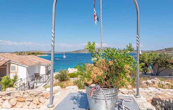 Feriebolig Holiday Home on Island Kaprije