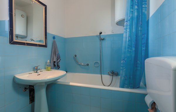 Holiday Home - Split-Podstrana , Croatia - CDM080 704