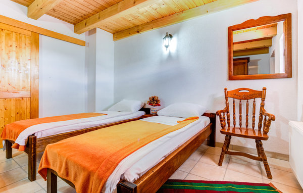 Domy wakacyjne - Starigrad Paklenica , Chorwacja - CDN318 602