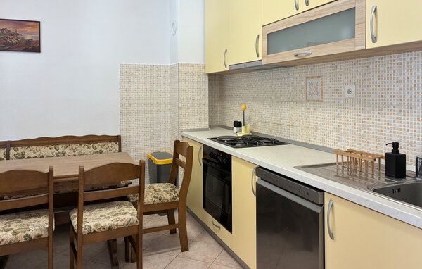 Apartment - Solta -Stomorska , Croatia - CDO256 3