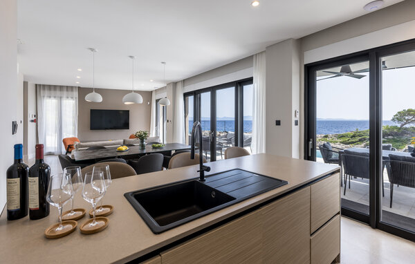 Holiday Home - Peljesac-Dingac , Croatia - CDP761 401