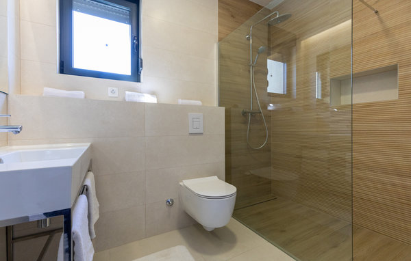 Semesterhus - Ploce-Kremena , Kroatien - CDR511 704