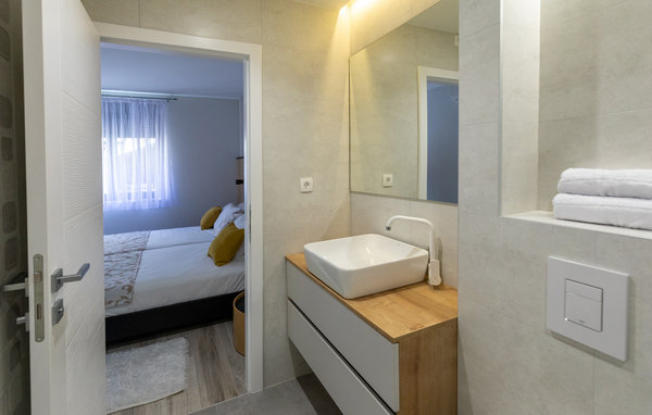 Semesterhus - Ploce-Kremena , Kroatien - CDR511 707