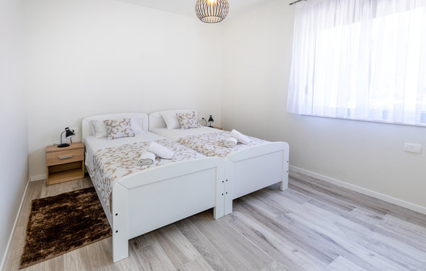 Semesterhus - Ploce-Kremena , Kroatien - CDR511 602