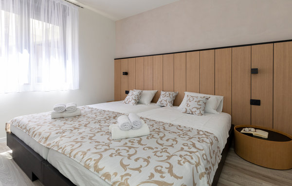 Semesterhus - Ploce-Kremena , Kroatien - CDR511 604