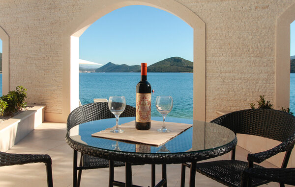 Ferieleilighet - Ploce-Klek , Kroatia - CDR642 101