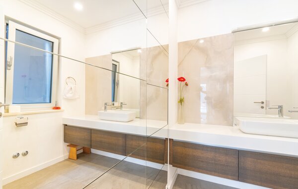 Holiday Home - Korcula - Prigradica , Croatia - CDS752 701