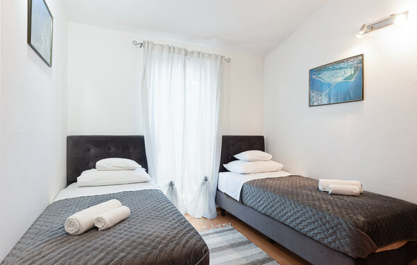 Holiday Home - Trogir-Labin , Croatia - CDT280 604