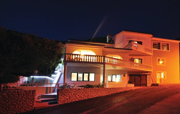Domy wakacyjne - Omis , Chorwacja - CDT586 81