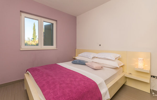 Semesterhus - Iz-Veli Iz , Kroatien - CDU540 601