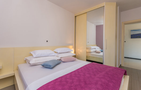 Semesterhus - Iz-Veli Iz , Kroatien - CDU540 602