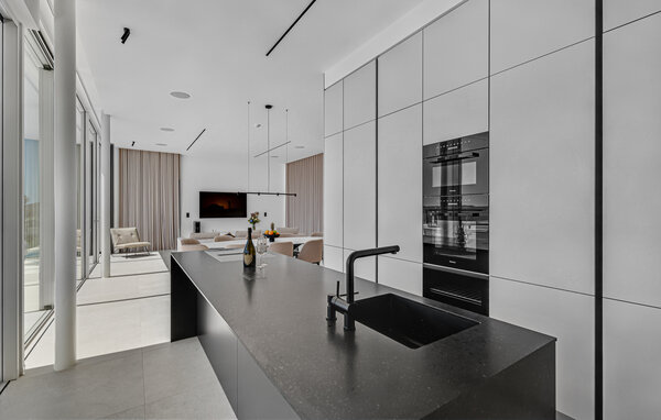 Holiday Home - Ugljan , Croatia - CDU679 406