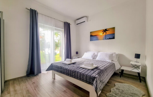 Semesterhus - Pasman-Nevidane , Kroatien - CDU686 608