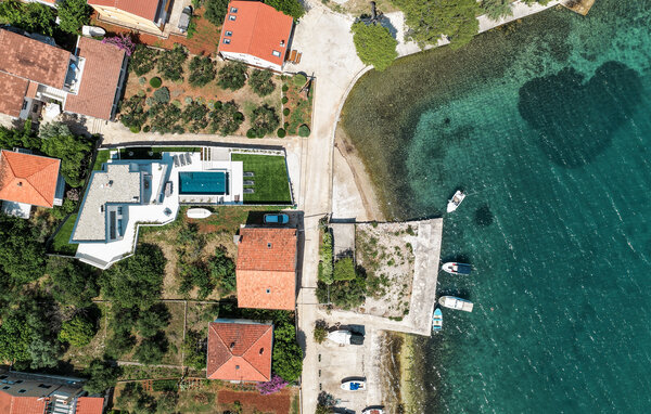 Holiday Home - Veli Iz , Croatia - CDU733 82
