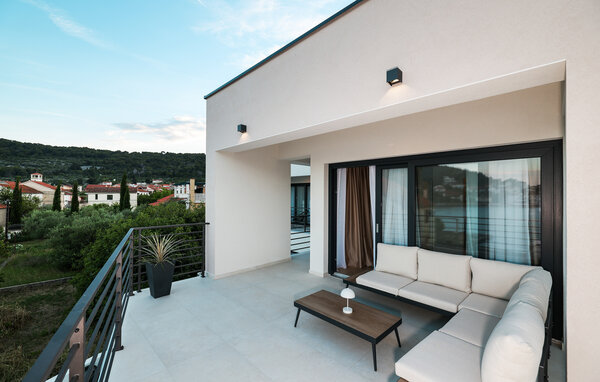 Holiday Home - Veli Iz , Croatia - CDU733 101