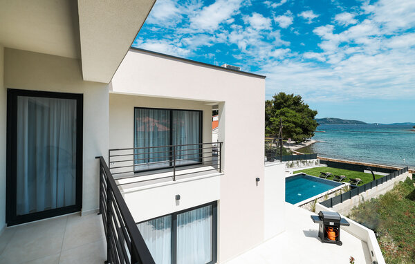 Holiday Home - Veli Iz , Croatia - CDU733 102