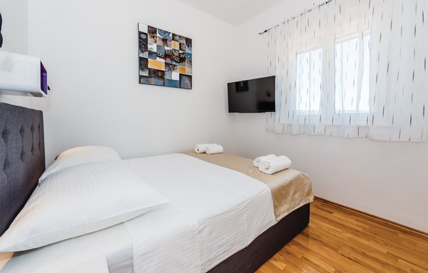 Holiday Home - Sibenik-Dubrava , Croatia - CDV005 608