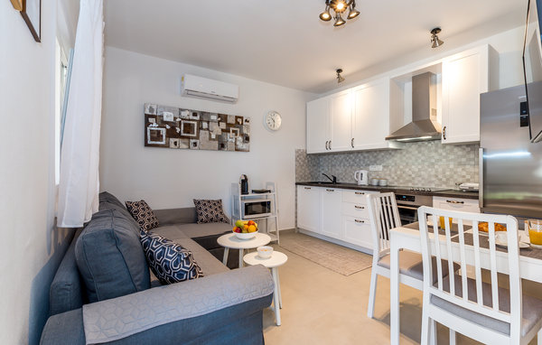 Holiday Home - Sibenik-Dubrava , Croatia - CDV005 402