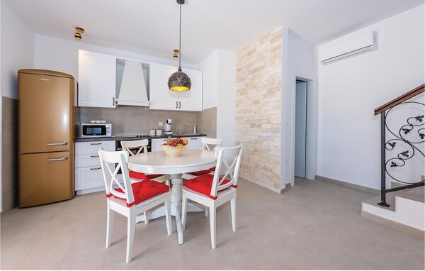 Holiday Home - Sibenik-Dubrava , Croatia - CDV005 309