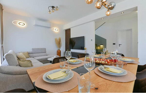 Holiday Home - Zadar-Sukosan , Croatia - CDY385 301