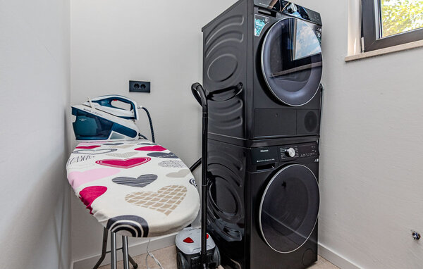 Domy wakacyjne - Biograd-Radasinovci , Chorwacja - CDY569 704