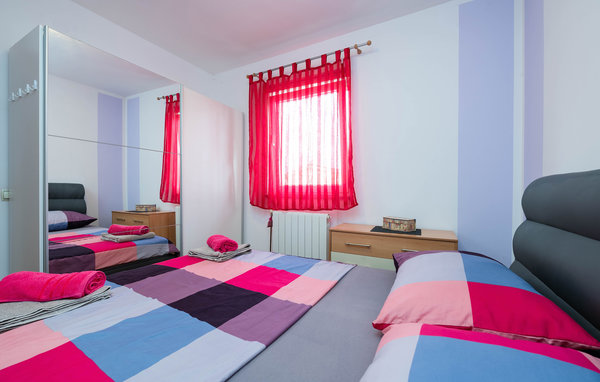 Semesterhus - Pula-Radeki Glavica , Kroatien - CIC016 601