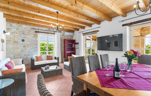 Holiday Home - Buzet-Sovinjak , Croatia - CIC885 302