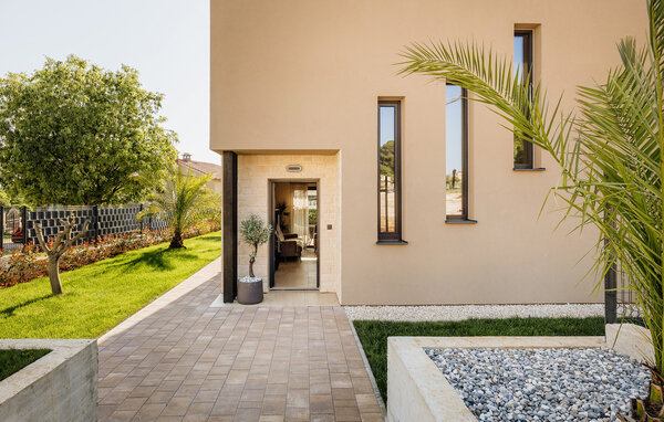 Holiday Home - Porec-Tar , Croatia - CID016 81