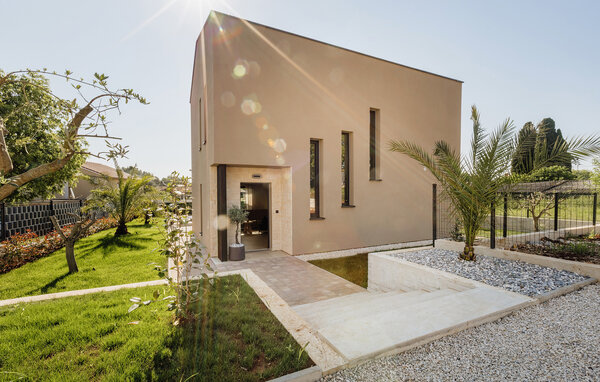 Holiday Home - Porec-Tar , Croatia - CID016 82