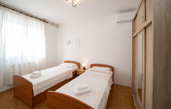 Holiday Home - Porec - Vrvari , Croatia - CID017 605