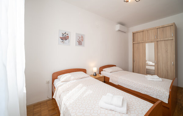 Holiday Home - Porec - Vrvari , Croatia - CID017 606