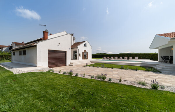 Holiday Home - Porec - Vrvari , Croatia - CID017 83