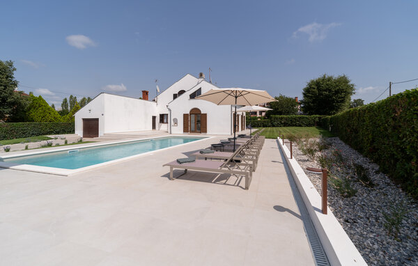 Holiday Home - Porec - Vrvari , Croatia - CID017 11