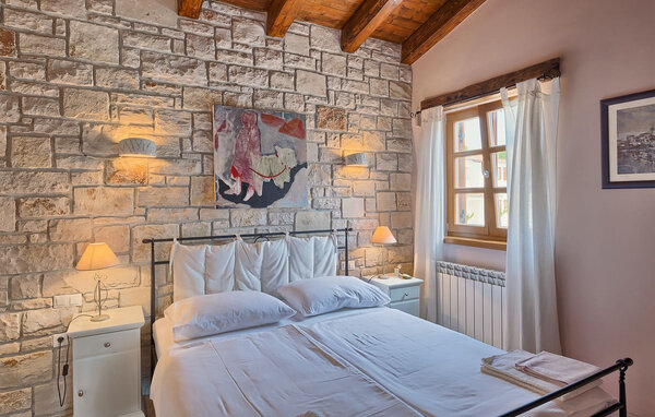 Holiday Home - Porec - Kastelir , Croatia - CID036 603