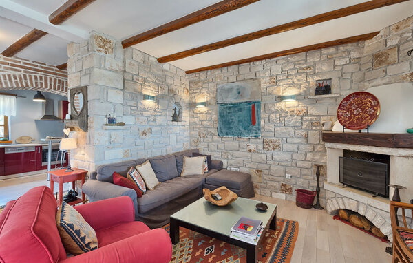 Holiday Home - Porec - Kastelir , Croatia - CID036 301