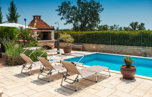 Holiday Home - Porec - Kastelir , Croatia - CID036 11